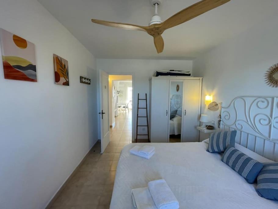 Algaiarens Apto Con Piscina Y Junto A La Playa Cala'N Blanes  Exterior photo
