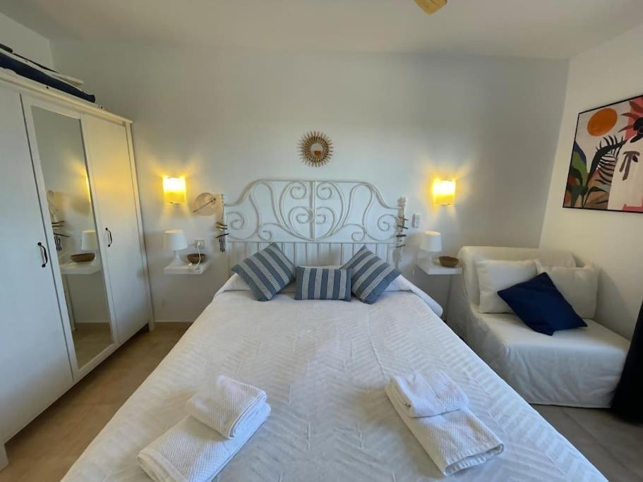 Algaiarens Apto Con Piscina Y Junto A La Playa Cala'N Blanes  Exterior photo